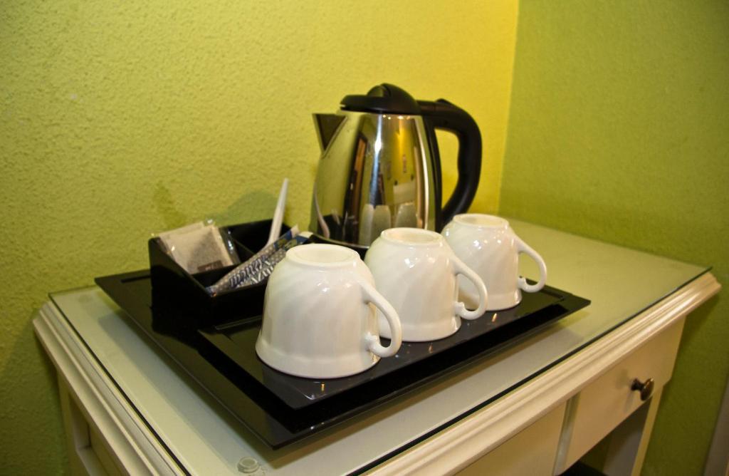 Hostal Los Alpes Madrid Værelse billede