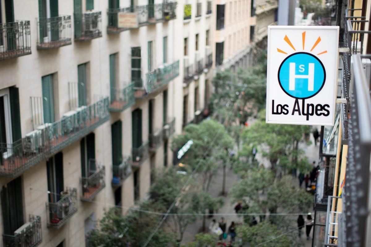 Hostal Los Alpes Madrid Eksteriør billede