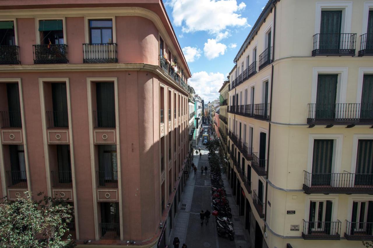 Hostal Los Alpes Madrid Eksteriør billede